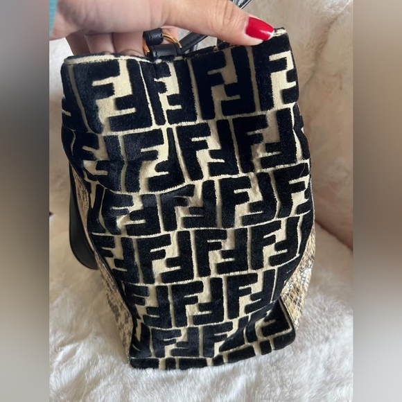 AUTHENTIC FENDI 2Jours -  RARE ITEM - Picture 9 of 16